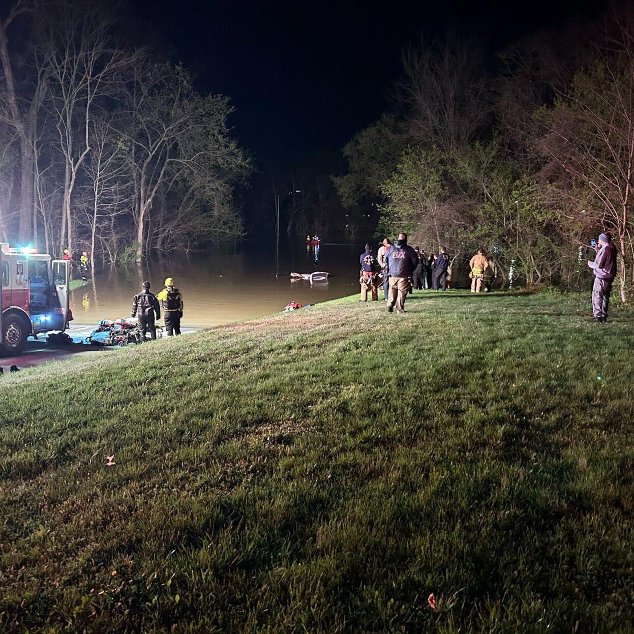 Car in water at Shawnee boat ramp - 4.8.25
